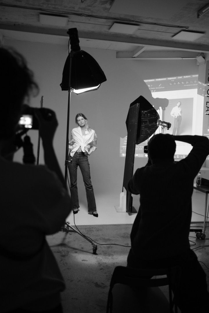 3 Tips OOTD Foto Studio yang Wajib Kalian Coba