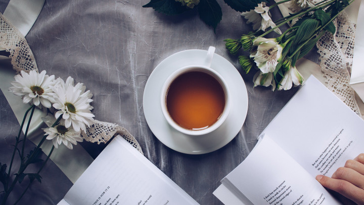 5 Jenis Teh yang Dianggap Efektif Membakar Lemak Perut