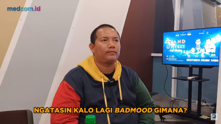Ritual Popon Kerok Sebelum Naik Panggung Untuk Hilangkan Badmood