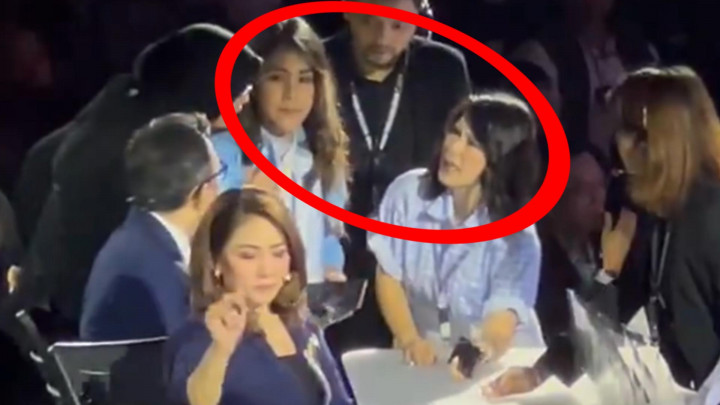 Elite PSI Hampiri Moderator Debat saat Jeda Iklan, Ada Apa?