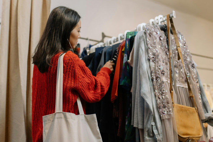 4 Tips Agar Mendapatkan Barang Bagus saat Thrifting!