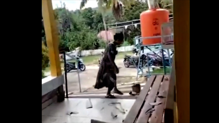 5 Bulan Tak Digaji, Emak-emak Ngamuk di Puskesmas Lohia