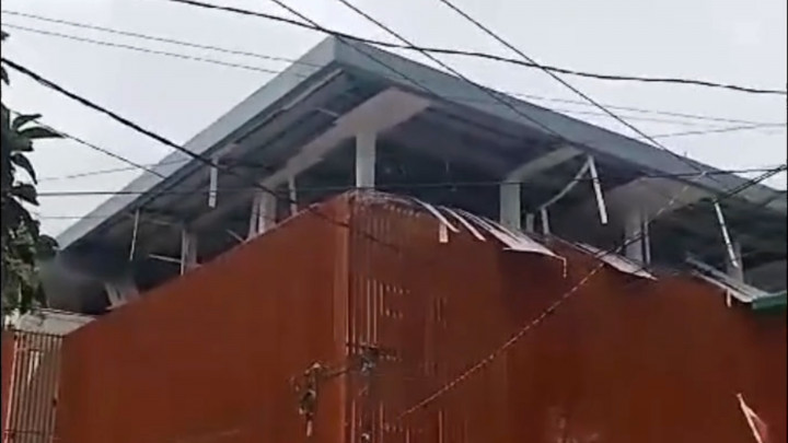 Angin Kencang Rusak Puluhan Rumah dan Gedung Pemerintah di Bulukumba