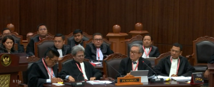 Kubu Ganjar-Mahfud Bandingkan Yusril dan Gibran Siapa Cocok Jadi Cawapres