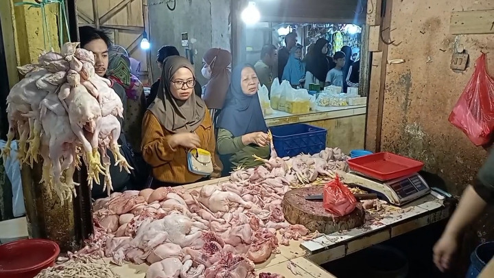 Jelang Lebaran, Harga Daging Sapi dan Ayam Melonjak