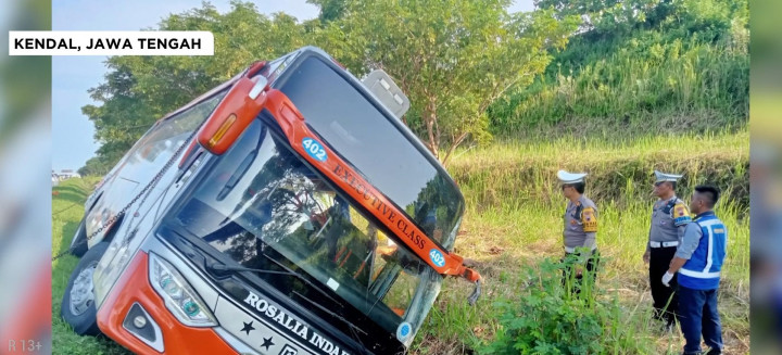 Bus Rosalia Indah Alami Laka Maut di Tol Semarang-Batang, 7 Orang Tewas