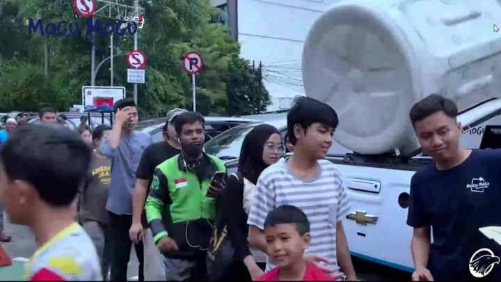 Mogu Mogu Bagikan 100 Ribu Lebih Minuman Gratis untuk Warga