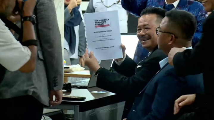 Kubu Prabowo-Gibran Serahkan Kesimpulan Sidang Sengketa Pilpres 2024