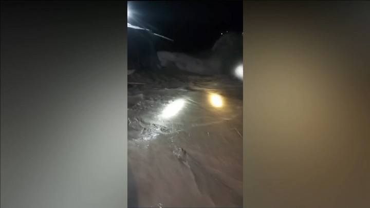 Banjir Lahar Semeru di Lumajang, 2 Jembatan Putus hingga Ratusan Warga Mengungsi