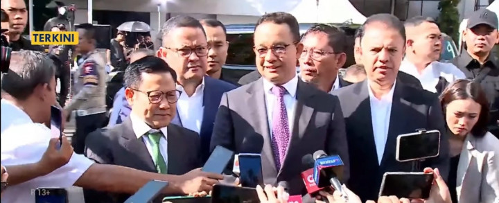 Anies-Muhaimin Tiba di Gedung MK Jelang Sidang Putusan Sengketa Pilpres