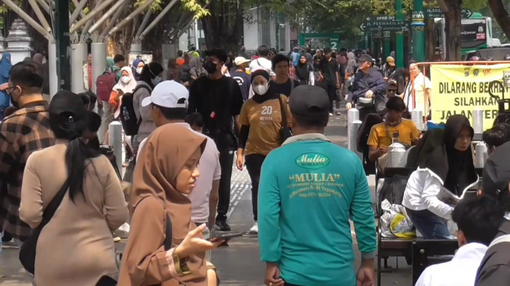 Libur Long Weekend, Jalan Malioboro Dipadati Wisatawan