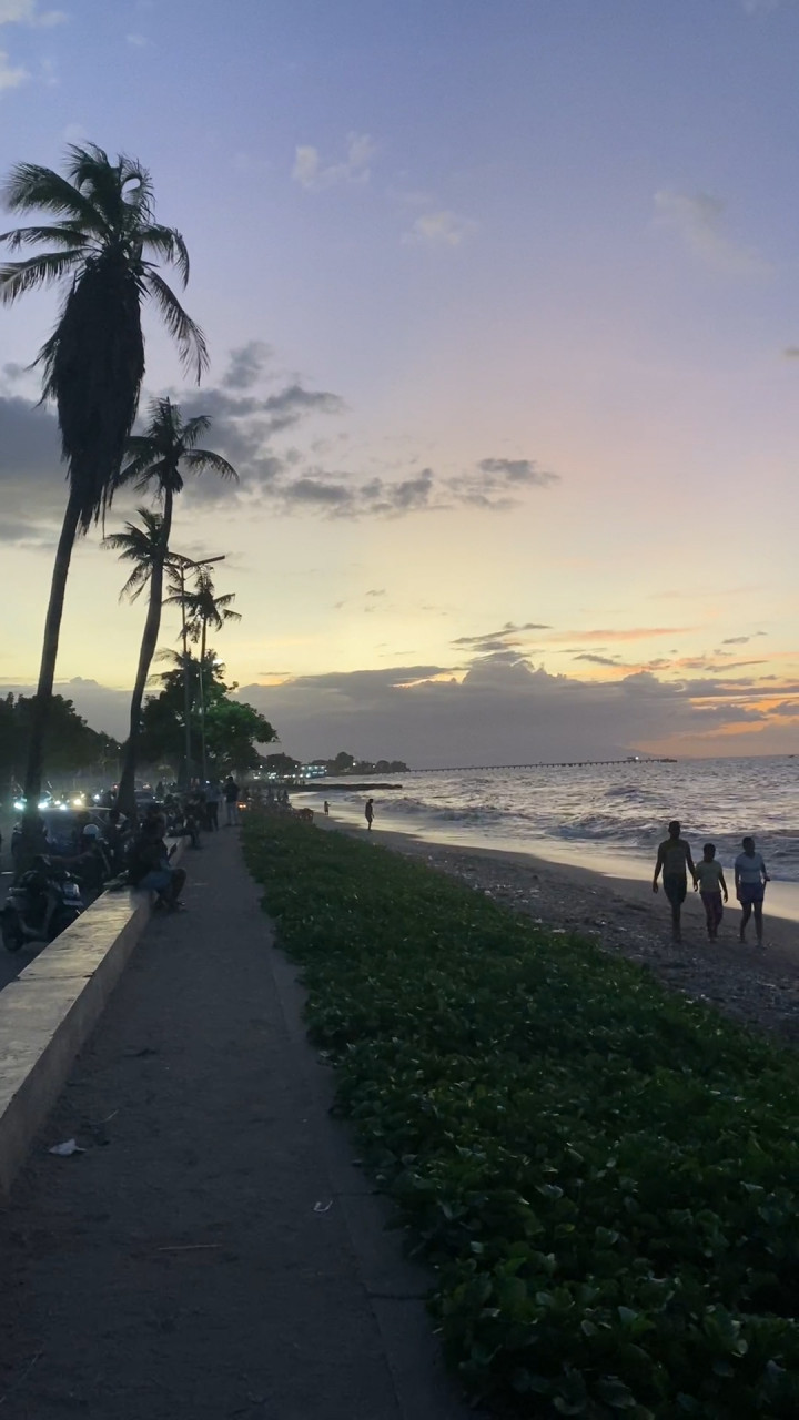 Menikmati Senja di Timor Lorosae