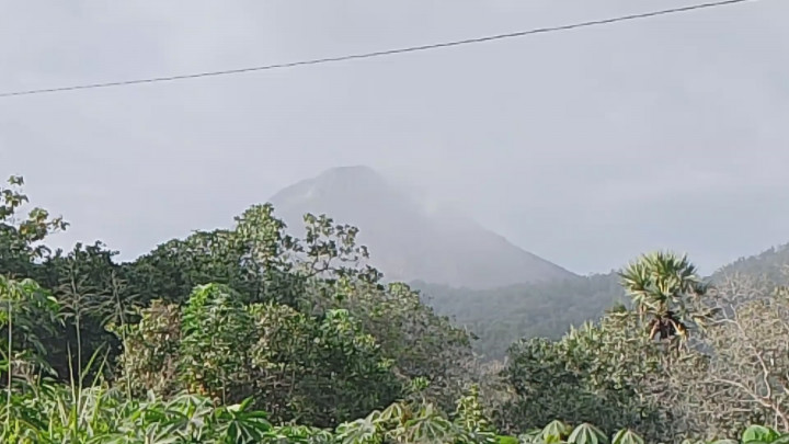 Gunung Lewotobi Laki-laki Kembali Erupsi, Warga Membutuhkan Masker