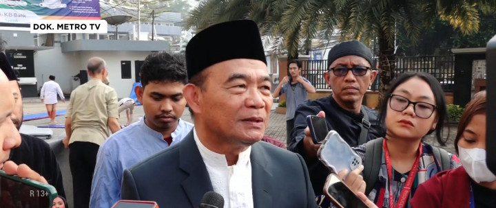Menko PMK Muhadjir Effendy Luruskan Maksud Korban Judi Online Terima Bansos