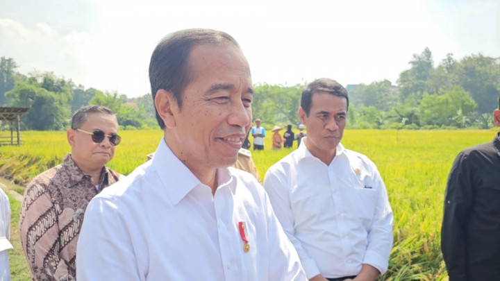 Bantah Wacana Korban Judi Online Jadi Penerima Bansos, Jokowi: Nggak Ada