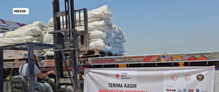 PMI Kirim 500 Tenda untuk Pengungsi di Gaza Palestina