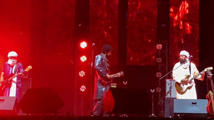 Begini Keseruan Konser Imarhan, Band Keren Asal Jantung Gurun Sahara!