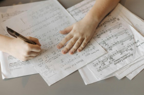 5 Cara Membuat Lagu Sendiri Di Rumah Dengan Mudah