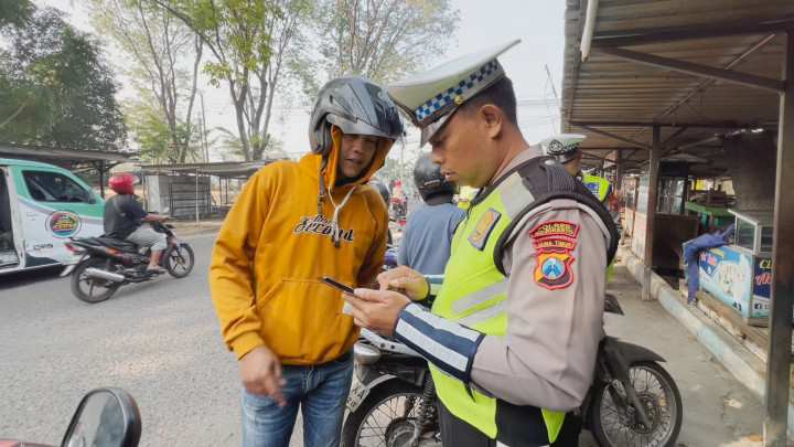 Kendaraan Terjaring Razia, Tidak Ditilang Pelanggaran Masuk SKCK