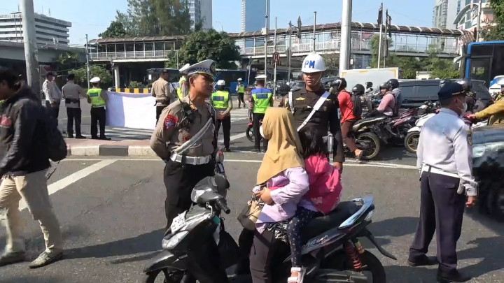 Emak-emak Kesal Ditegur Saat Operasi Patuh Jaya