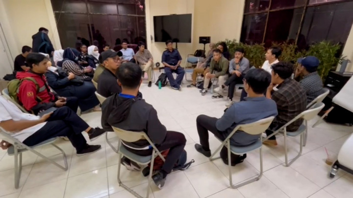 Dipecat Sepihak, Sejumlah Guru Honorer Mengadu ke LBH Jakarta