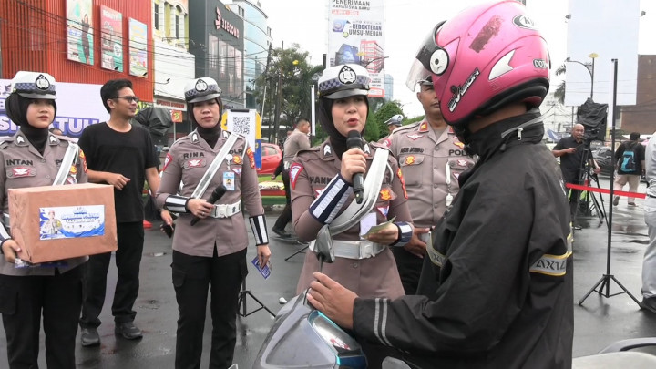Razia Lalu Lintas, Polisi Simulasikan Korban Kecelakaan