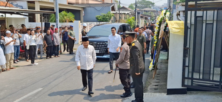 Jusuf Kalla Sampaikan Dukacita: Hamzah Haz Tokoh Penting Bangsa Ini