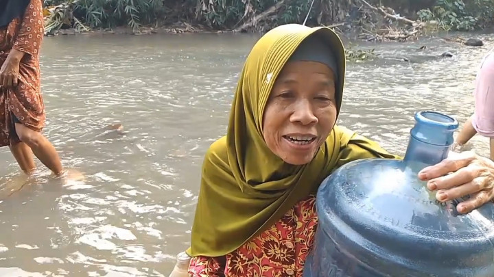 Kemarau, Sejumlah Wilayah di Lebak Mulai Kesulitan Air Bersih