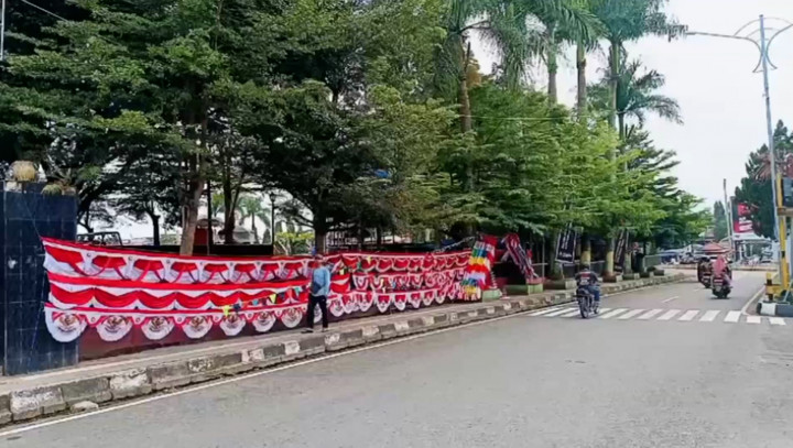 Jelang HUT Ke-79 RI, Pedagang Bendera Musiman Mulai Menjamur