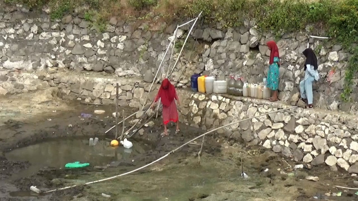 4 Kecamatan di Maros Alami Kekeringan, Warga Gunakan Air Kubangan