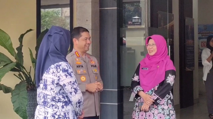 Cuci Rapor Siswa, Kepala Sekolah di Depok Terancam Dipecat