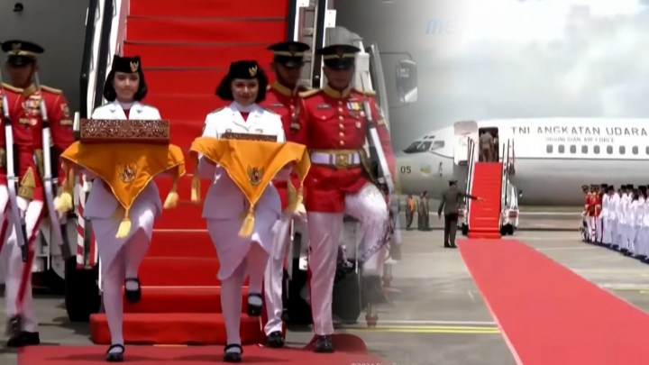 Bendera Pusaka dan Teks Proklamasi Tiba di Bandara Sepinggan Balikpapan