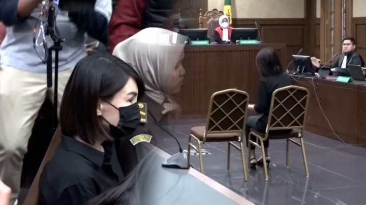 Crazy Rich PIK Helena Lim Jalani Sidang Perdana Kasus Korupsi Timah