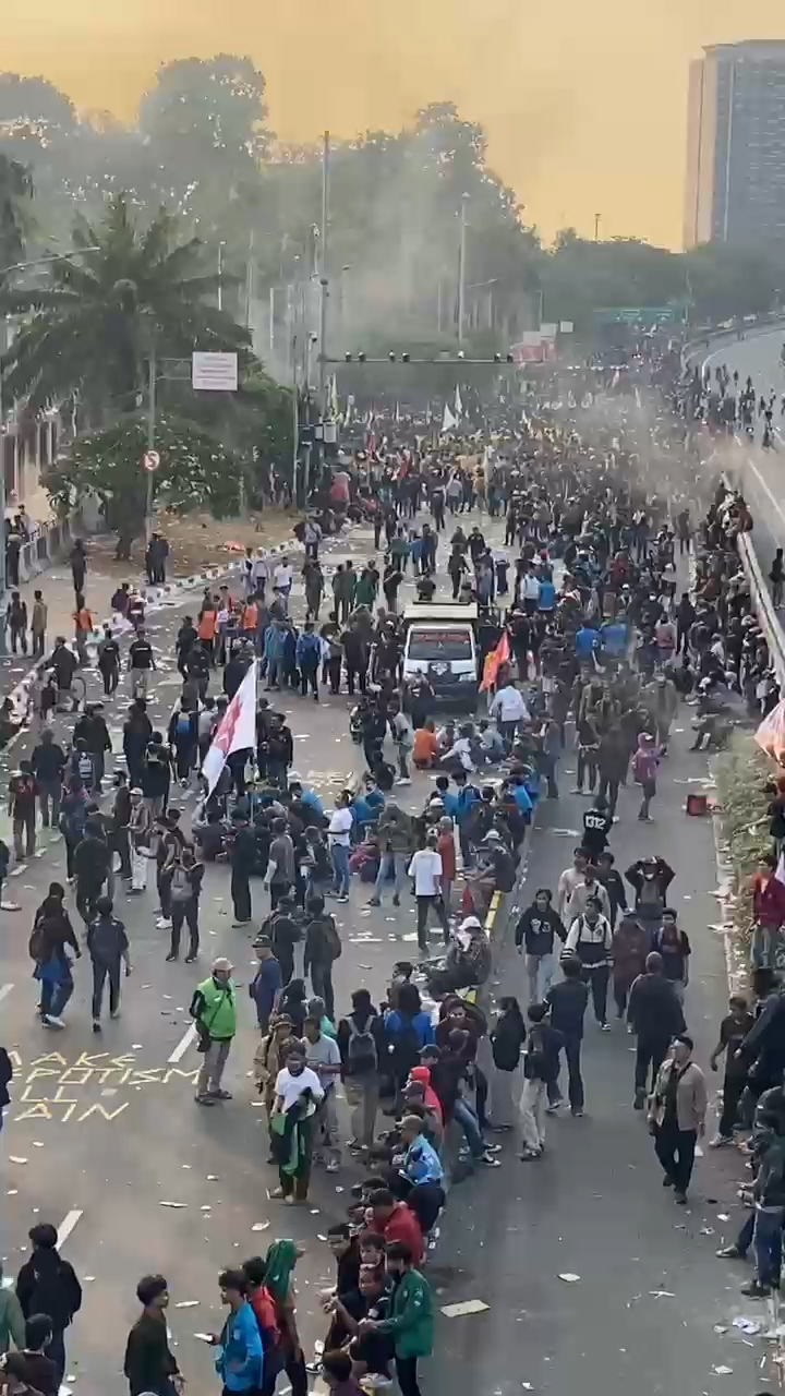 Senja di Gedung DPR RI