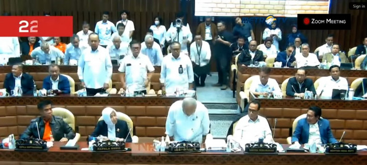 Suara Bergetar dan Tahan Tangis! Menteri PUPR Basuki Pamit ke Komisi V DPR RI