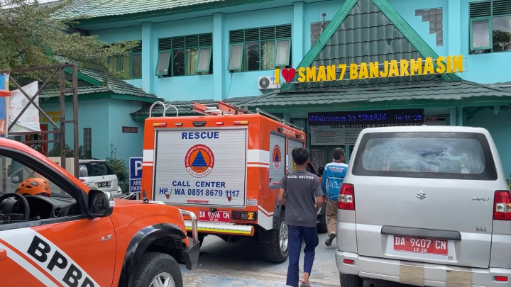 Aula Sekolah di Banjarmasin Ambruk, Dua Siswa Dirujuk