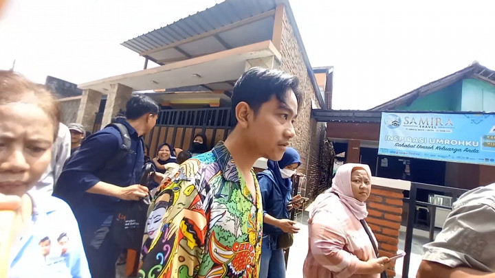 Heboh! Respons Gibran Soal Akun Fufufafa: Tanya yang Punya Akun