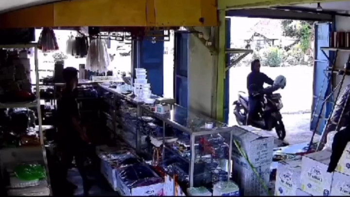 Aksi Heroik Karyawan Toko Gagalkan Aksi Curanmor