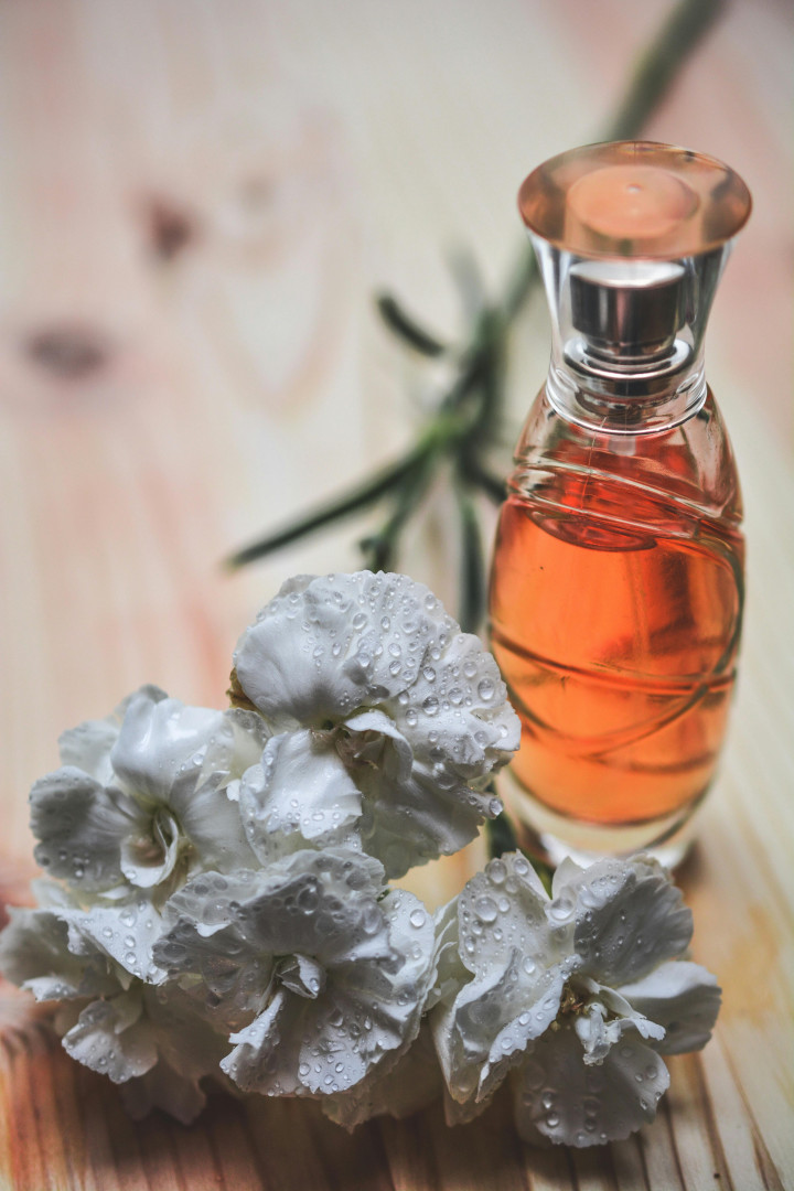 Inilah Trik Memilih Aroma Parfum Sesuai Jenis Kulit