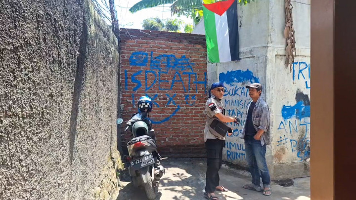 Bikin Geram, Akses Jalan Warga di Gang Cipedes Hegar Bandung Ditembok