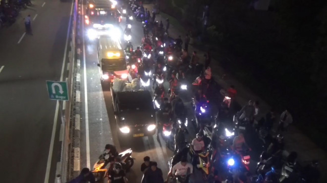 Bawa Pasien Darurat, Aksi Balapan Liar Sebabkan Ambulans Tertahan