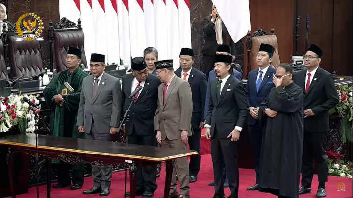 Momen Pembacaan Sumpah Jabatan Pimpinan MPR 2024-2029