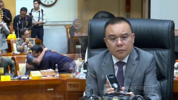 Momen Para Hakim Menangis Haru saat Usai Terima Telepon Prabowo