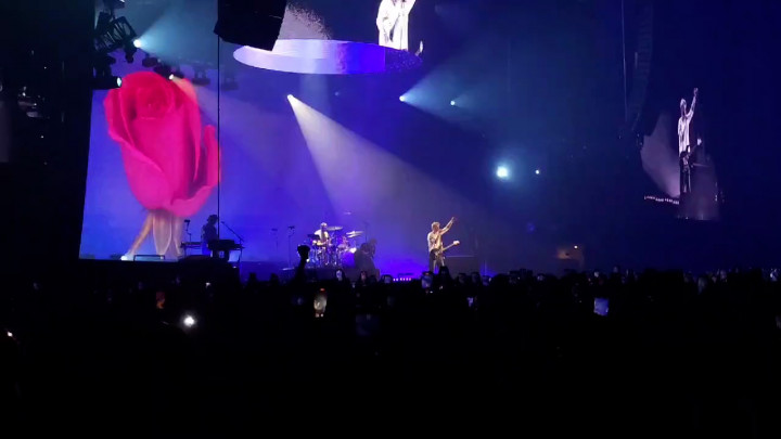 Konser LANY 'A Beautiful Blur: The World Tour Asia 2024' Sukses Digelar di Jakarta