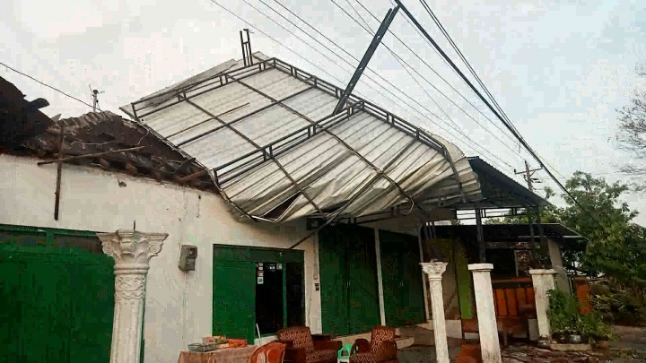 Ngeri! Angin Ribut Terjang Dua Kecamatan di Klaten