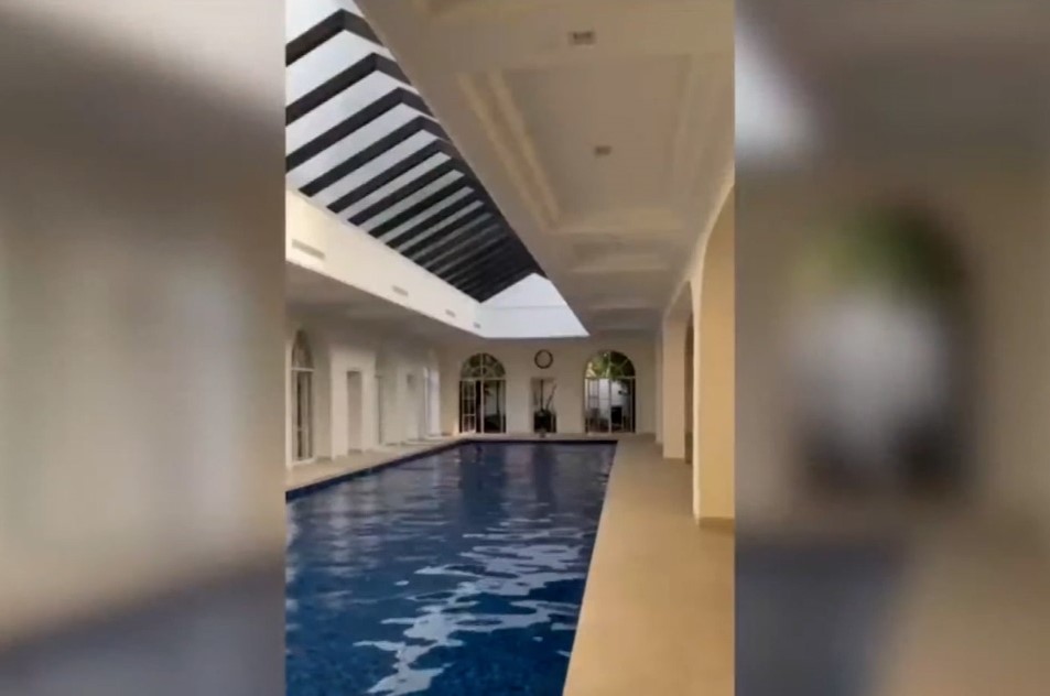 Jelang Dilantik, Prabowo Subianto Sempatkan Berenang