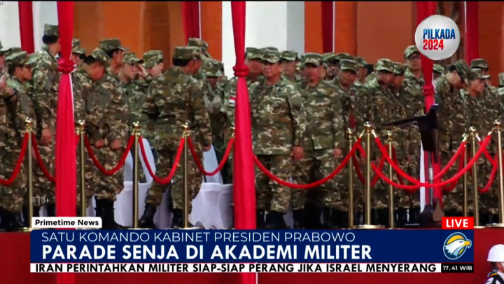 Momen Menteri Kabinet Merah Putih Ikuti Upacara Parade Senja di Akmil Magelang