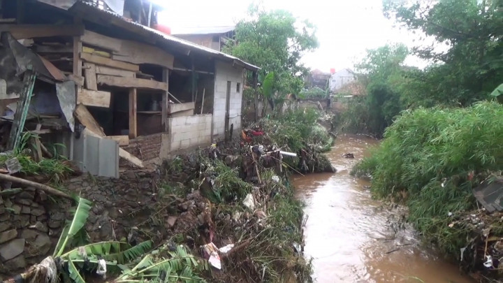 Banjir Bandang Menerjang, Tiga Rumah Beserta Isinya Hilang Terbawa Banjir