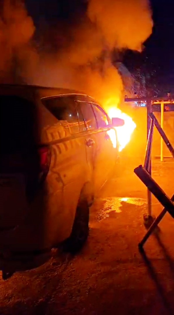 Mobil Pengacara di Kota Prabumulih Dibakar OTK, Diduga Ada Kaitan Perkara