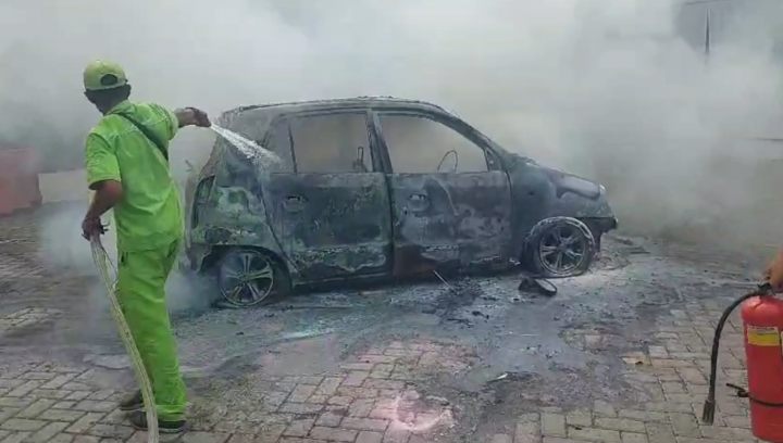Usai Isi Bensin di SPBU, Mobil Ludes Terbakar di Banyulugur